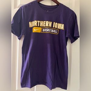 University of Northern Iowa Panthers Basketball Tshirt